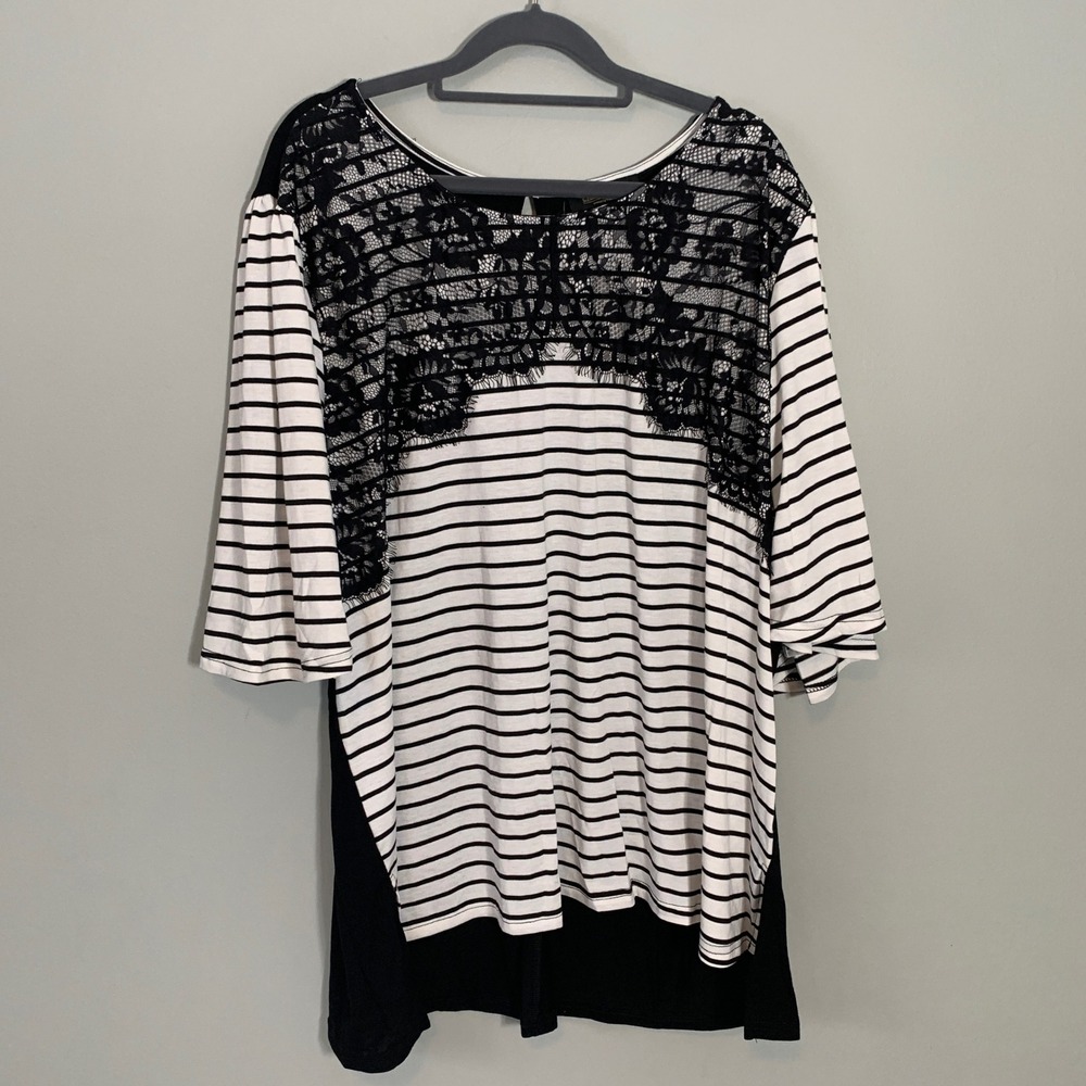 NEW Suzanne Betro‎ 4X Black White Stripe Lace Overlay Colorblock Tunic Top